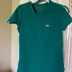 Nearly NEW, FIGS Hunter Green Scrub set